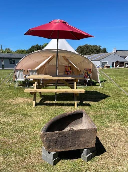 特鲁罗 Cox Hill Glamping Benson酒店 外观 照片